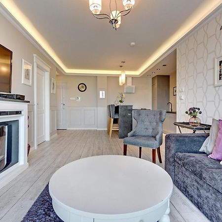 City Center - Aura By Apartmore Danzica Esterno foto